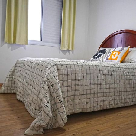 850 METROS DA PRAIA MARTIM DE SÁ - WI-FI 250 MB - 2 QUARTOS - PETFRIENDLY - Acomoda ATÉ 8 PESSOAS - Perfeito para família! Caraguatatuba Exterior foto