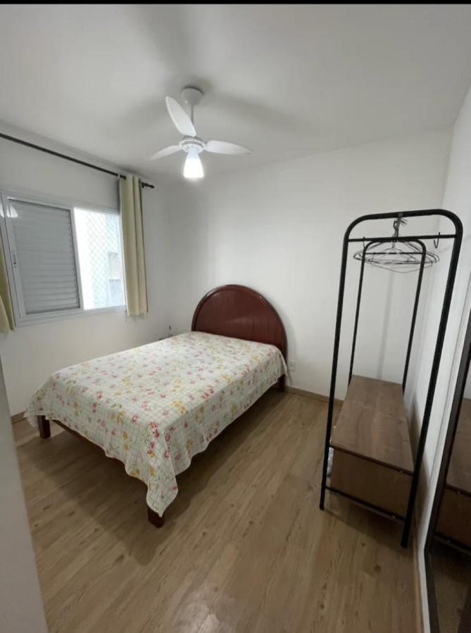 850 METROS DA PRAIA MARTIM DE SÁ - WI-FI 250 MB - 2 QUARTOS - PETFRIENDLY - Acomoda ATÉ 8 PESSOAS - Perfeito para família! Caraguatatuba Exterior foto